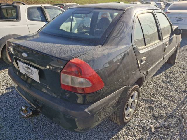 2003 FORD FIESTA SEDAN 