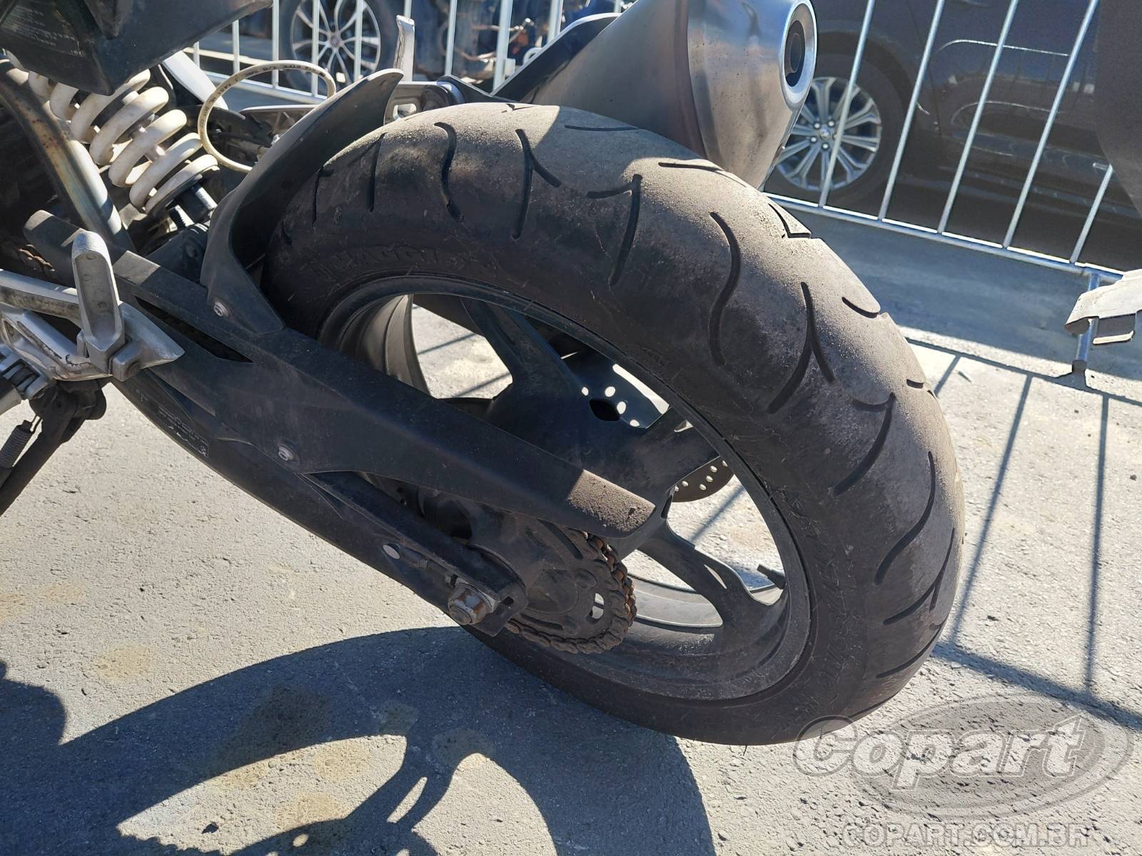 Foto 7 de 10: 2020 BMW G 310