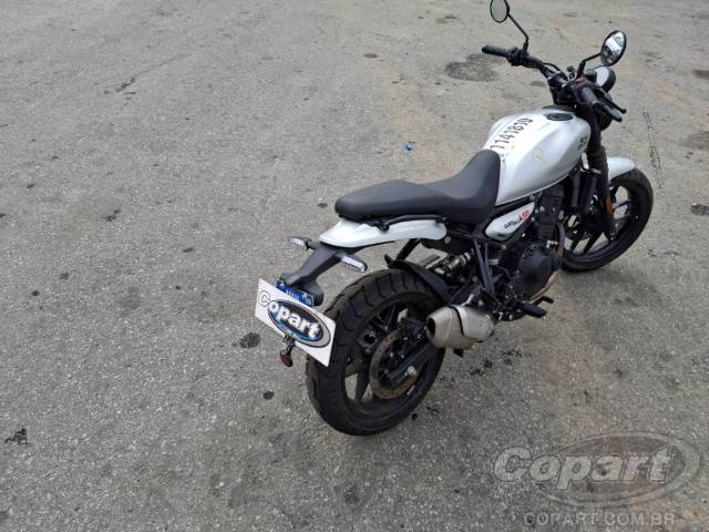 2026 ROYAL ENFIELD Guerrilla 