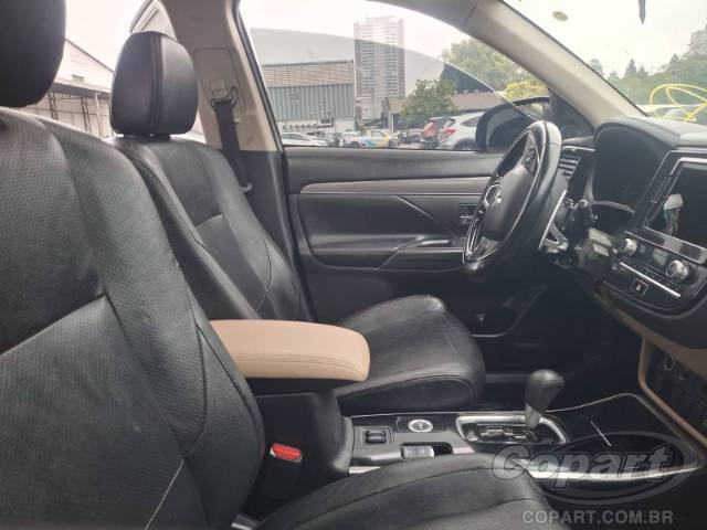 2020 MITSUBISHI OUTLANDER 