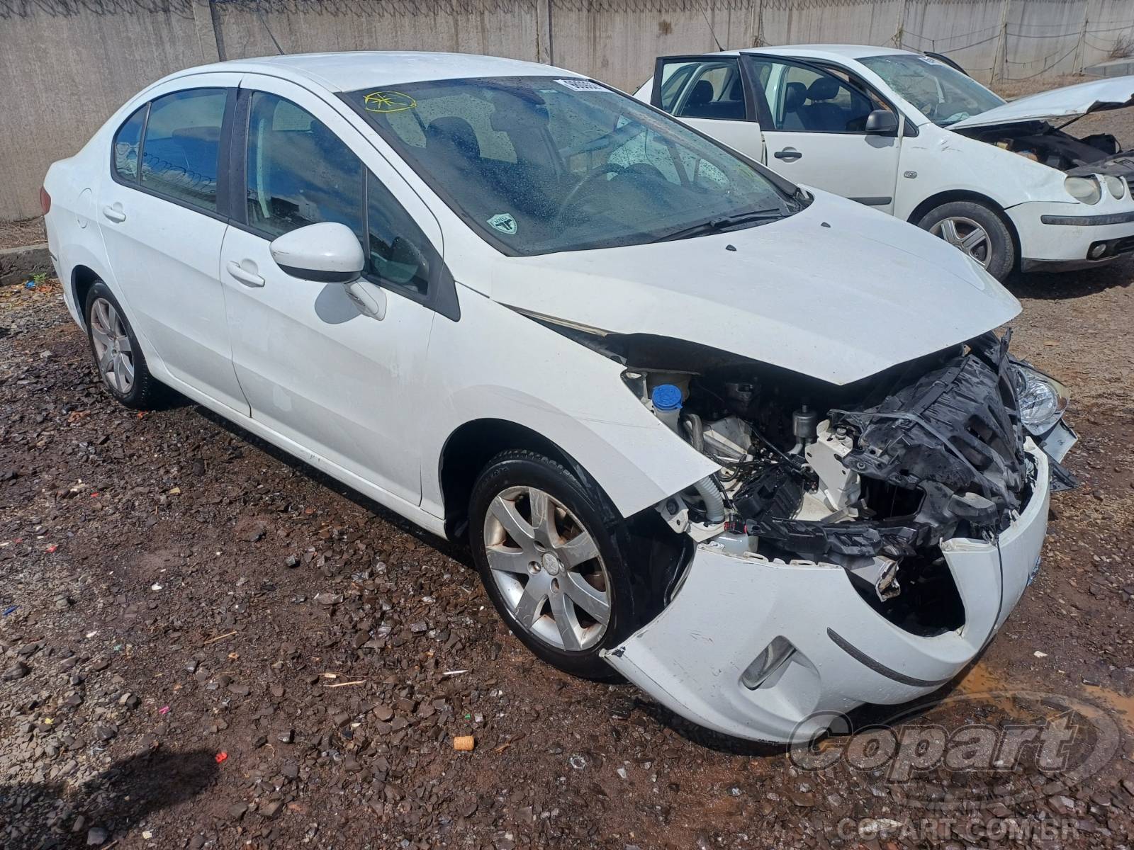 Veículo Peugeot 408 Peugeot 408 Sedan Allure 2.0 16V 2012 Médio Dano Frontal 2012 em leilão