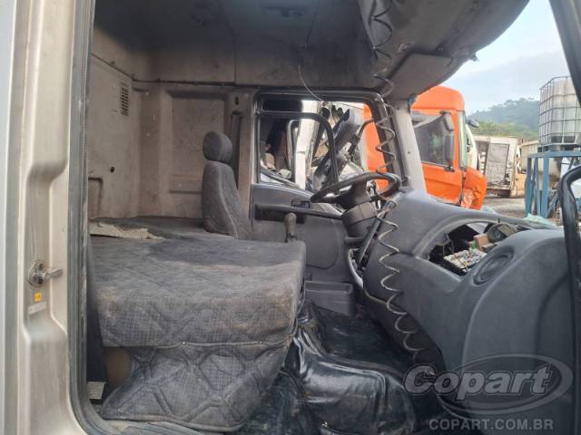 2013 FORD CARGO 2429 