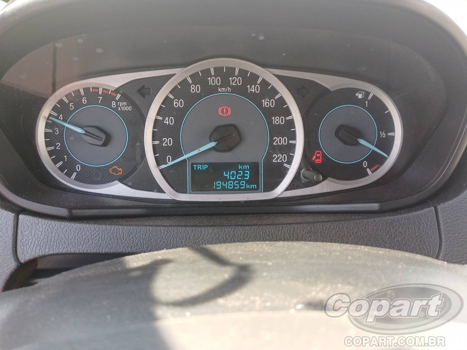 Foto 8 de 10: 2015 FORD KA