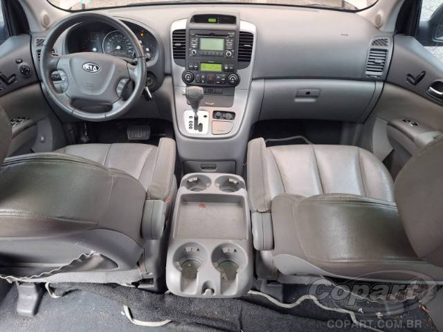 2011 KIA GRAND CARNIVAL 