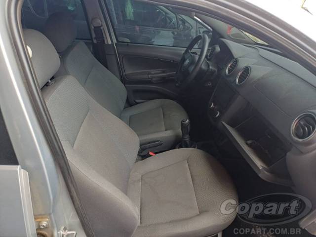 2010 VOLKSWAGEN GOL 