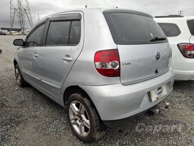 2010 VOLKSWAGEN FOX 