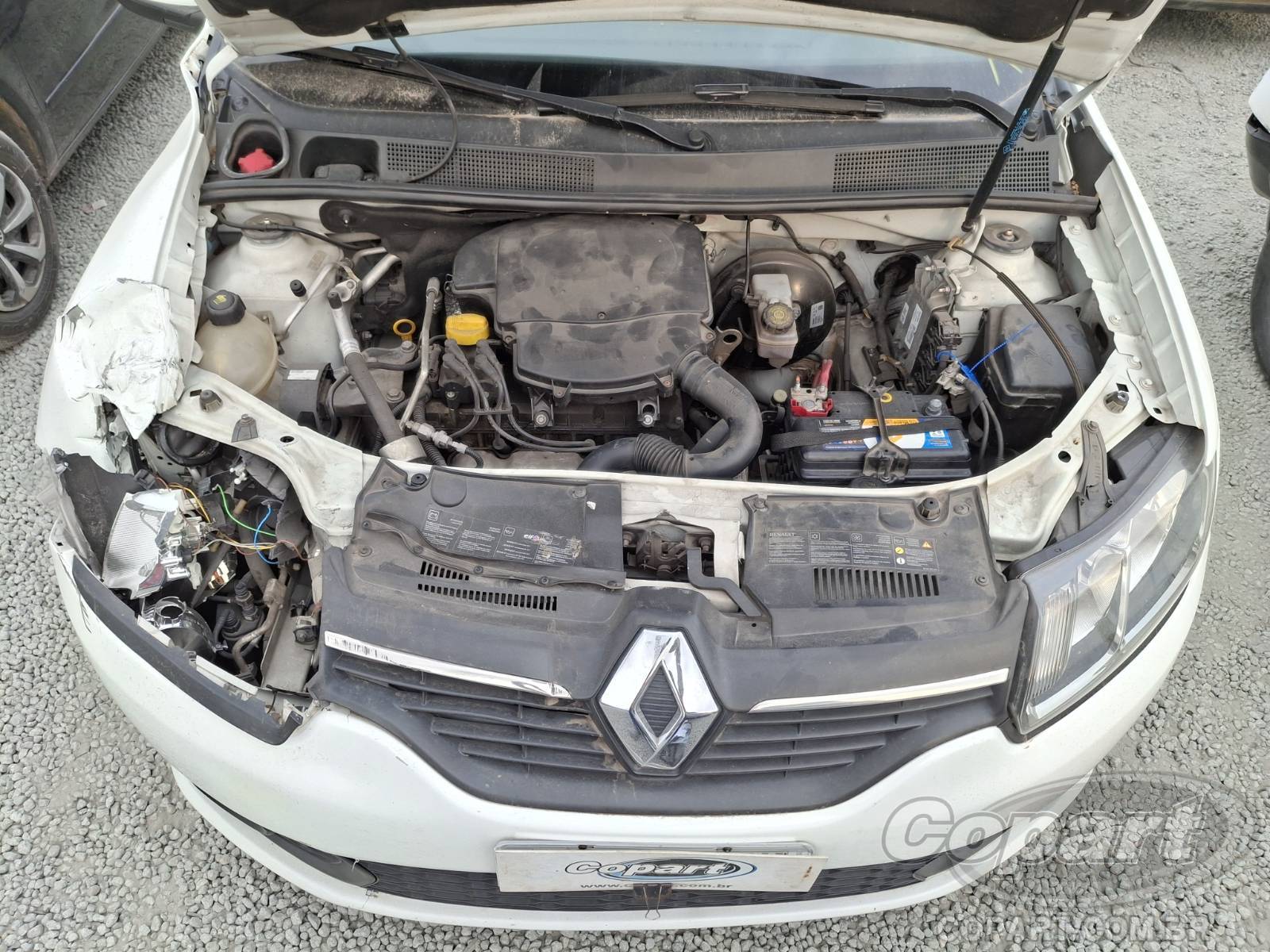 2015 RENAULT SANDERO — foto 7 de 15