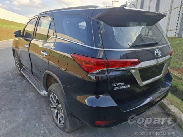 2016 TOYOTA HILUX SW4 