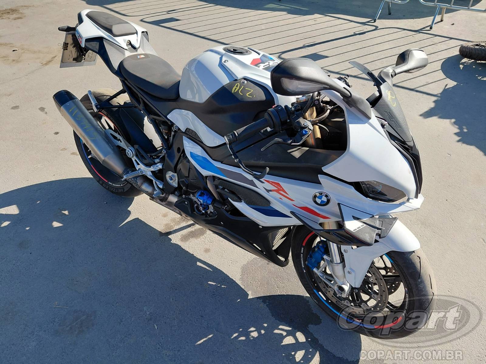 2025 BMW S 1000