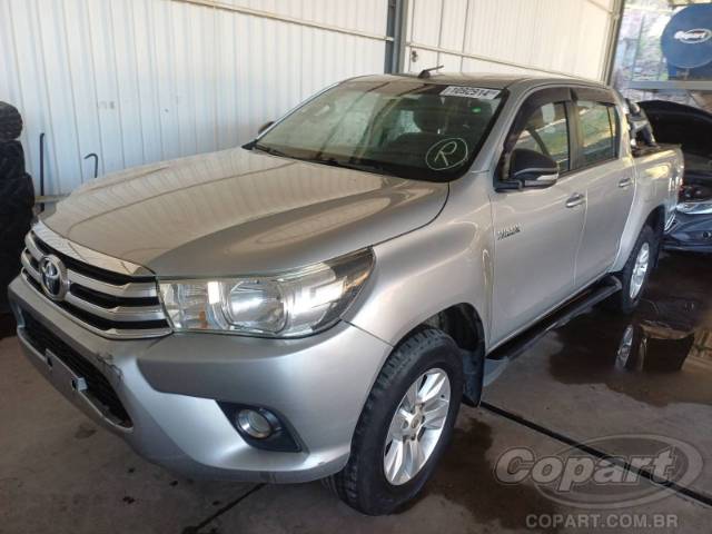 2017 TOYOTA HILUX CD 