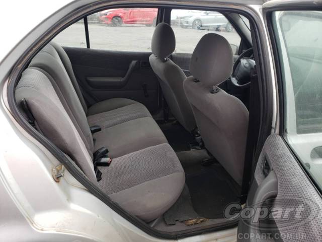 2003 FORD FIESTA SEDAN 