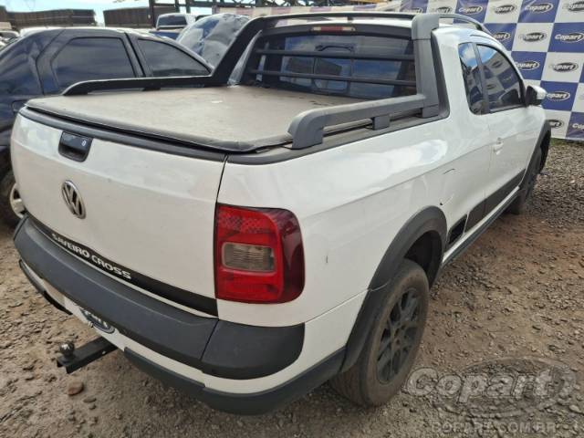 2015 VOLKSWAGEN SAVEIRO CE 