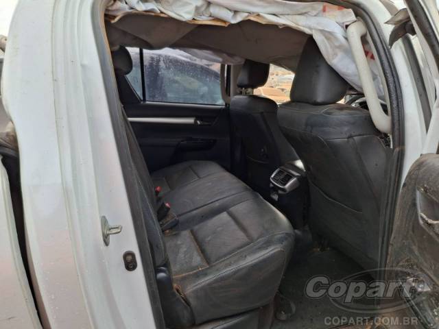2024 TOYOTA HILUX CD 