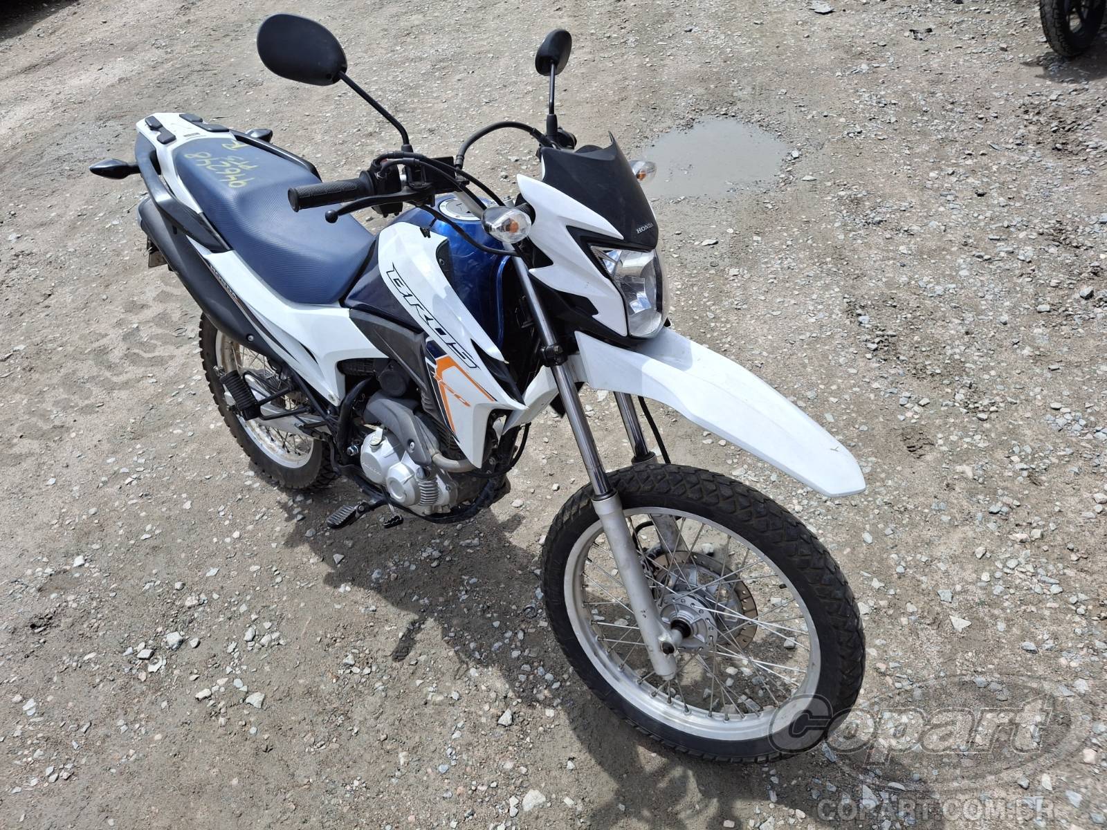 Honda NXR 160 2024 em leilão