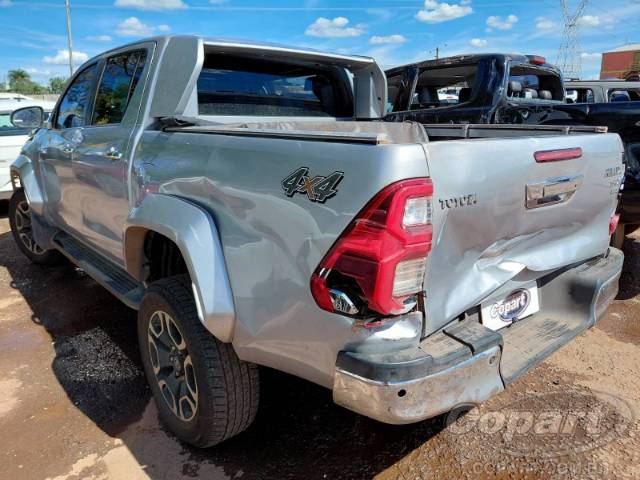 2025 TOYOTA HILUX CD 