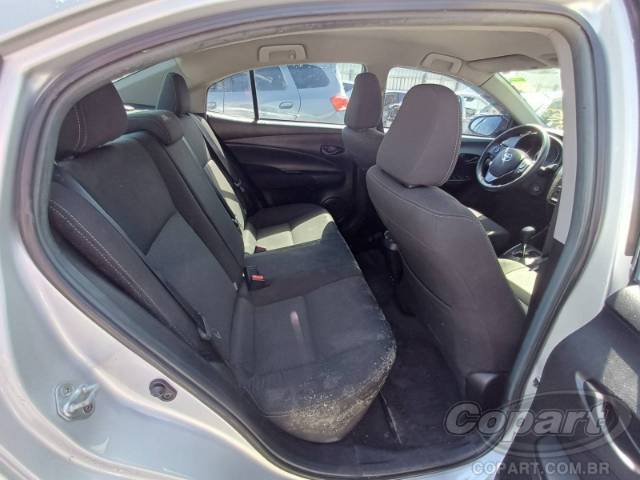 2023 TOYOTA YARIS SEDA 