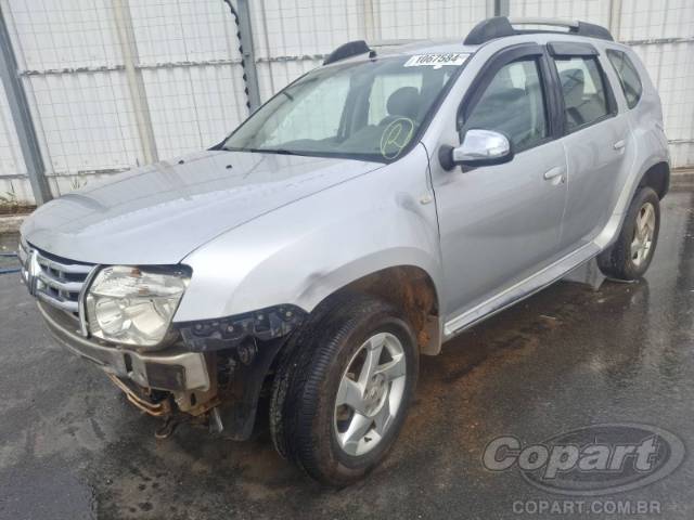 2015 RENAULT DUSTER 