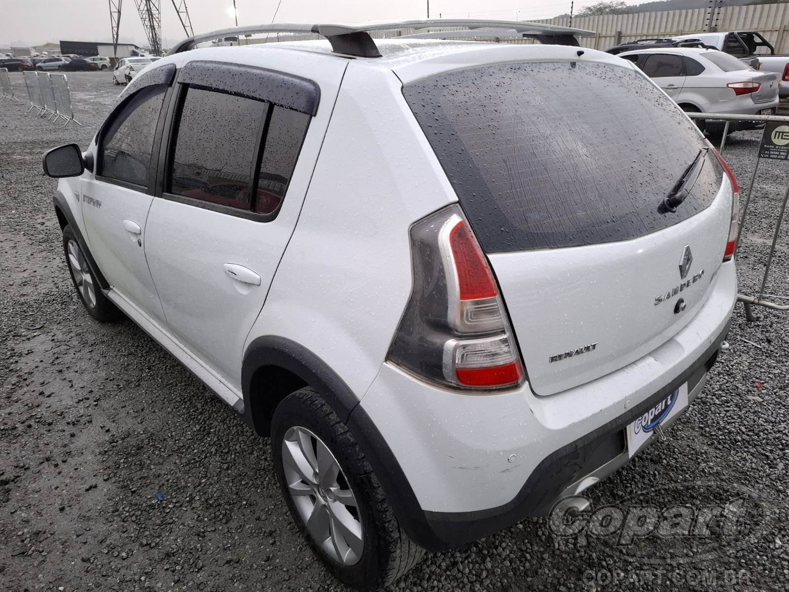 Foto 3: 2014 RENAULT SANDERO