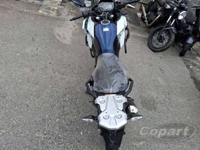 2025 KAWASAKI VERSYS-X 