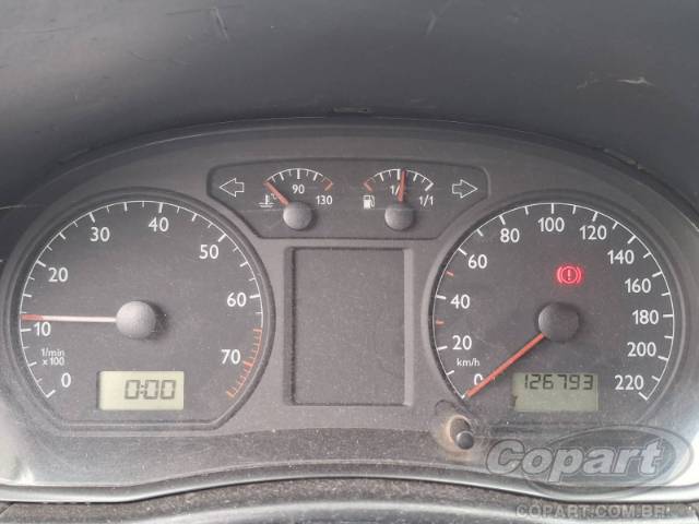 2005 VOLKSWAGEN POLO SEDAN 