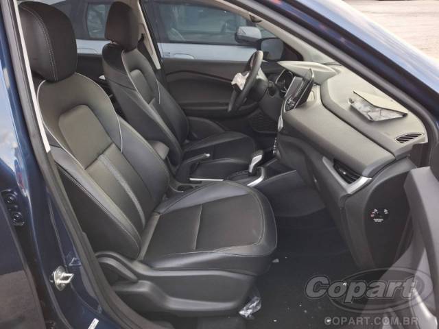 2025 CHEVROLET TRACKER 