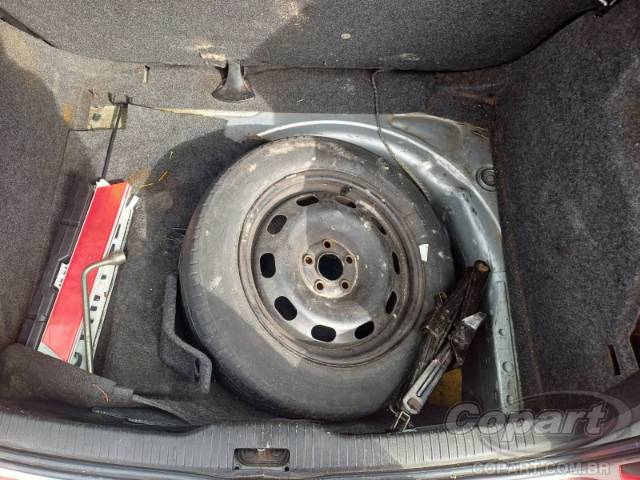 2002 VOLKSWAGEN GOLF 