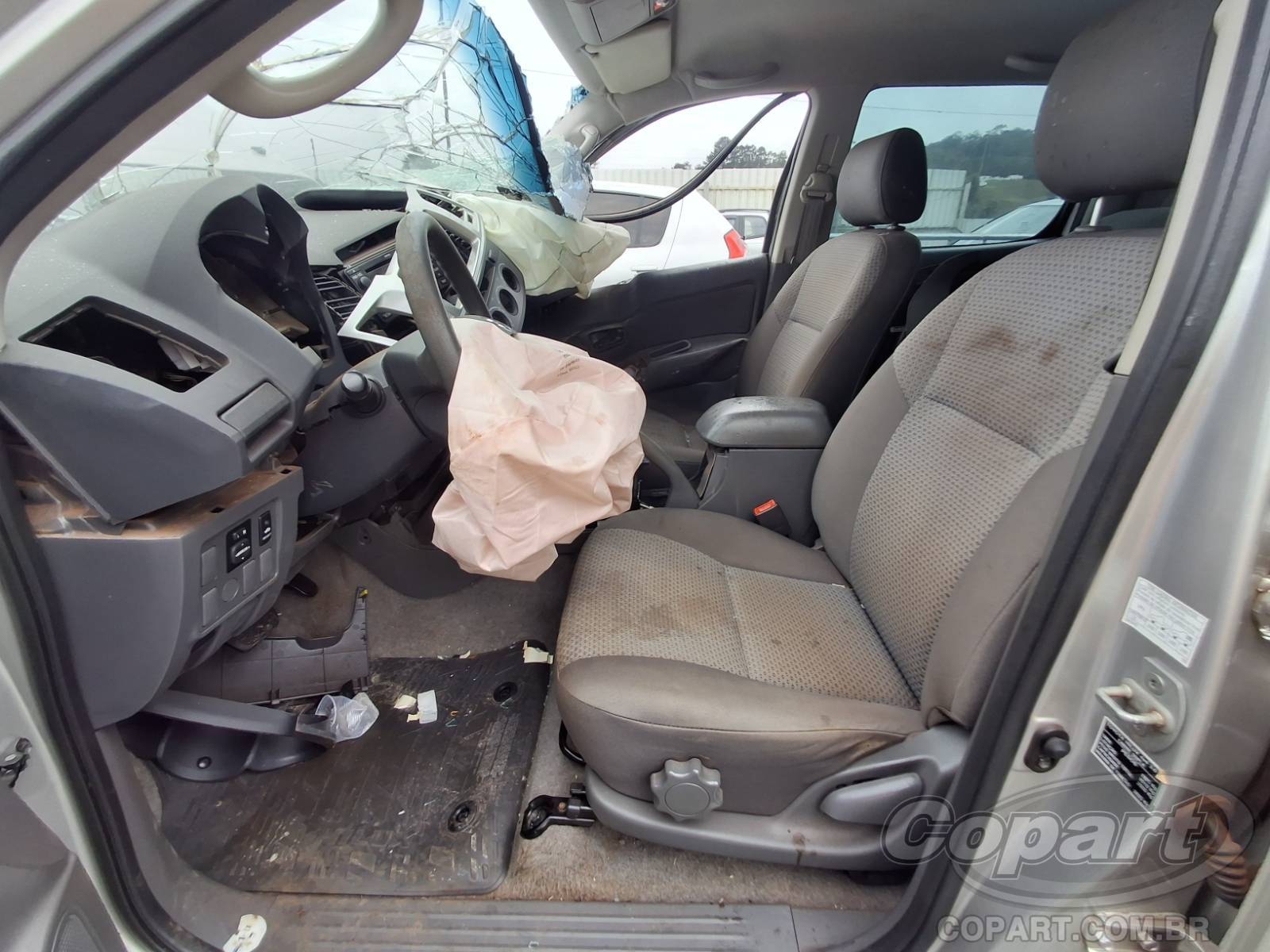2013 TOYOTA HILUX CD — foto 5 de 15