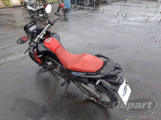 2026 HONDA XRE SAHARA 300 