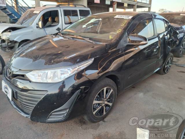 2020 TOYOTA YARIS SEDA 