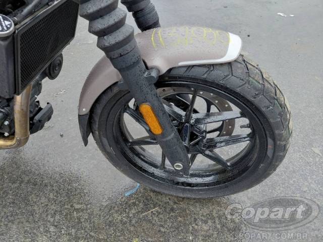 2026 ROYAL ENFIELD Guerrilla 