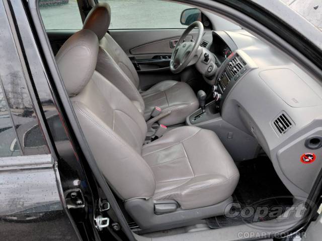 2010 HYUNDAI TUCSON 