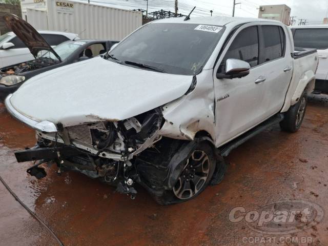 2024 TOYOTA HILUX CD 