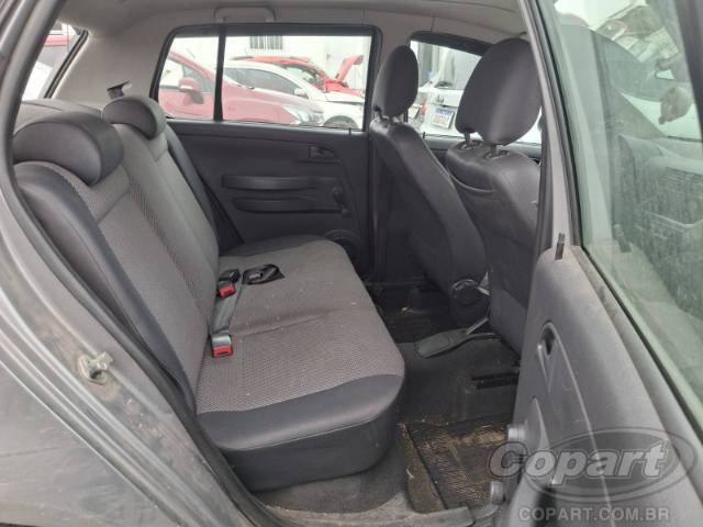 2005 VOLKSWAGEN FOX 