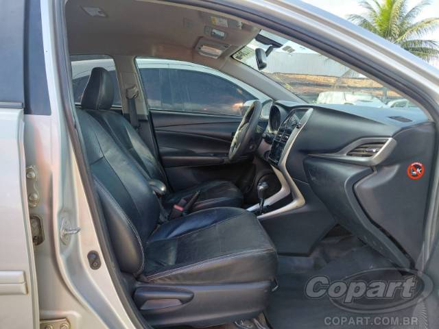 2019 TOYOTA YARIS SEDA 