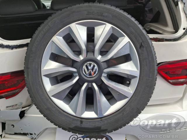 2016 VOLKSWAGEN FOX 