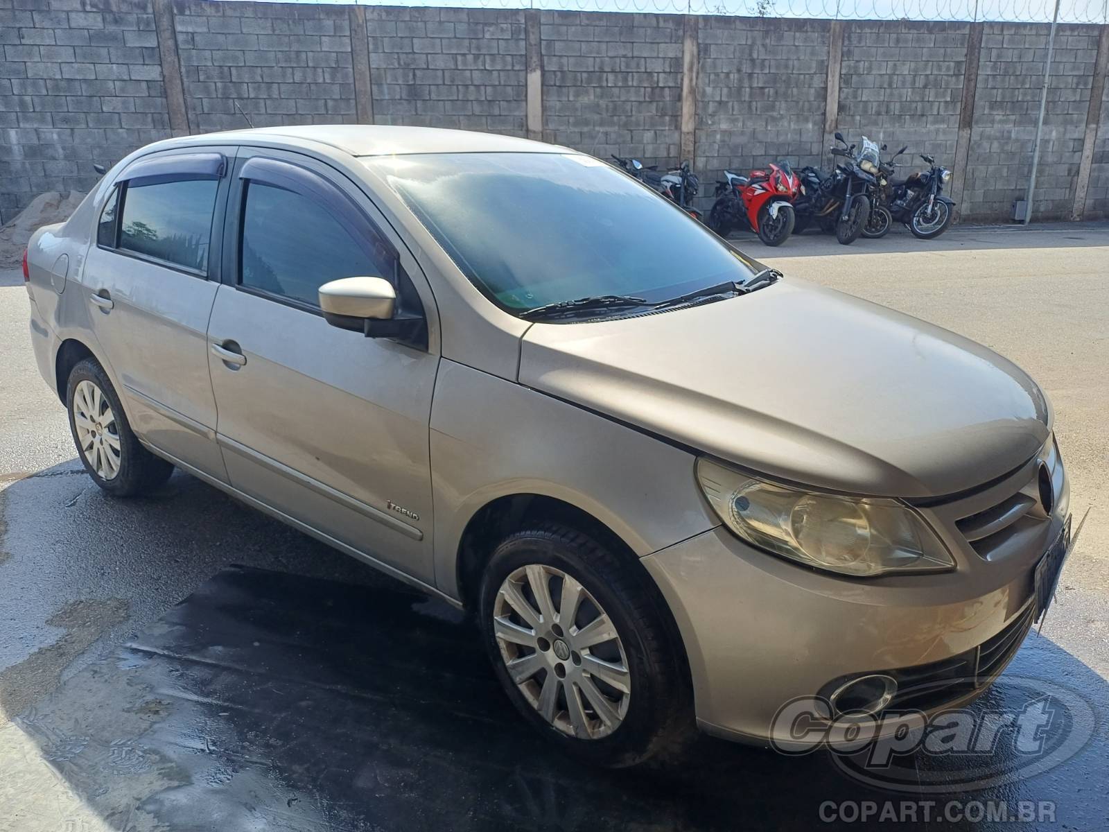 VOLKSWAGEN VOYAGE 1.6 TOTAL FLEX 2013
