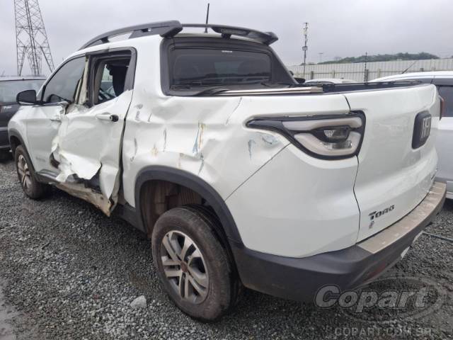 2017 FIAT TORO 