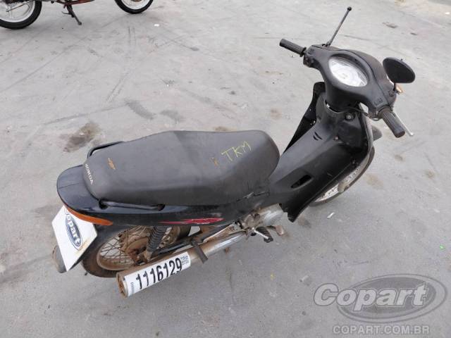 2005 HONDA C 100 