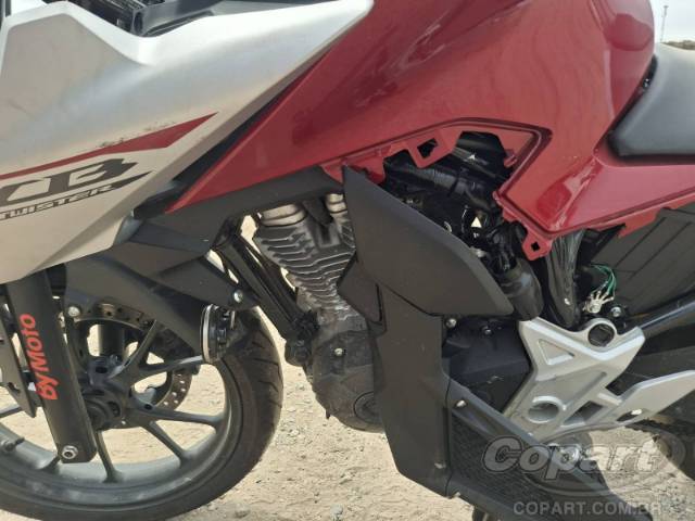 2026 HONDA CB 300F 