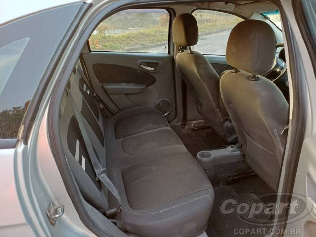 2015 FIAT GRAND SIENA 