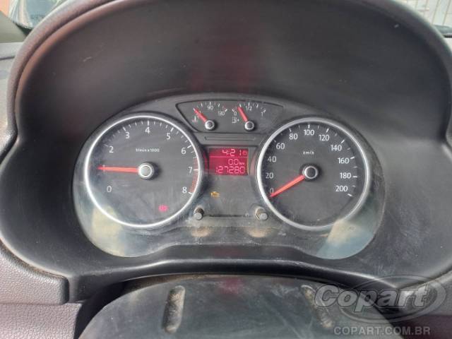 2012 VOLKSWAGEN VOYAGE 