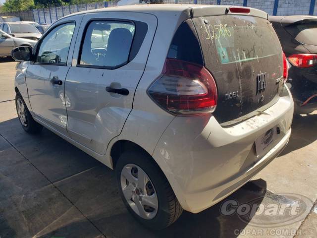 2017 FIAT MOBI 