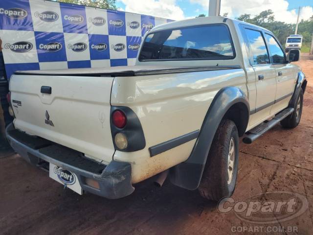 2010 MITSUBISHI L200 OUTDOOR CD 
