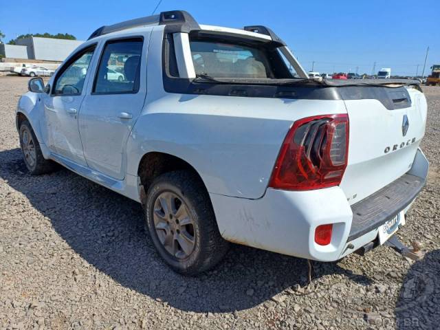 2016 RENAULT DUSTER OROCH 