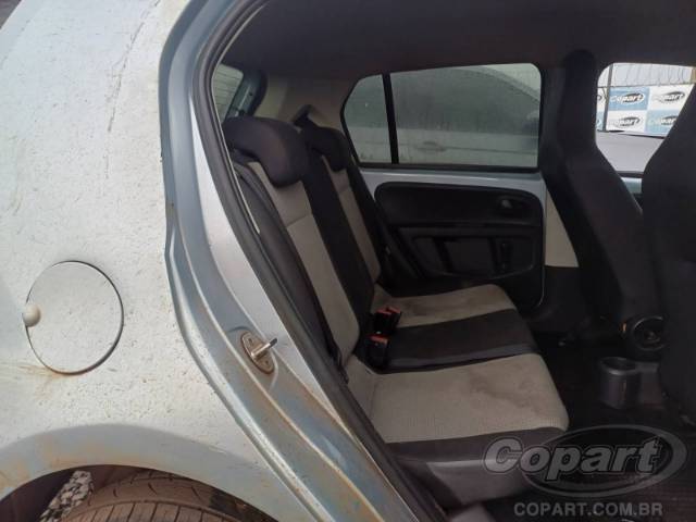 2015 VOLKSWAGEN UP 