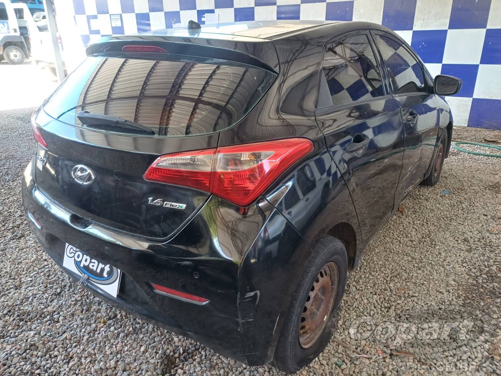 2014 HYUNDAI HB20 — foto 4 de 11
