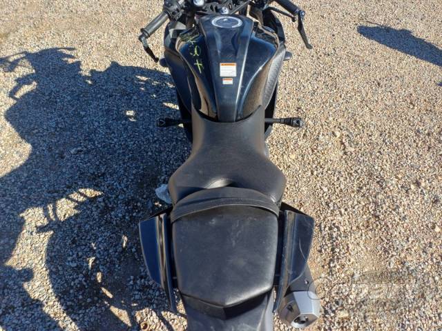 2025 YAMAHA YZF R15 