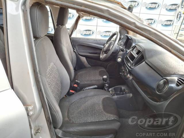 2021 FIAT UNO 