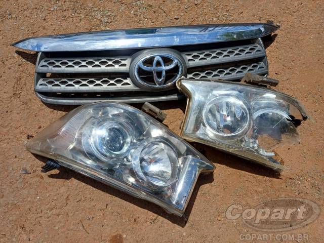 2011 TOYOTA HILUX SW4 