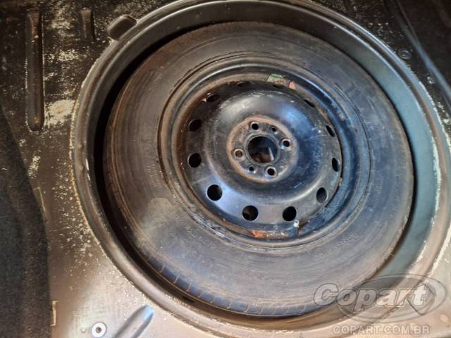 2010 VOLKSWAGEN VOYAGE 